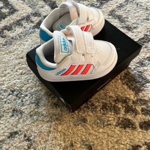 Adidas sneaker GY6019 toddler 4k